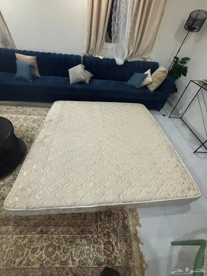 مرتبه للبيع نضيفة 0