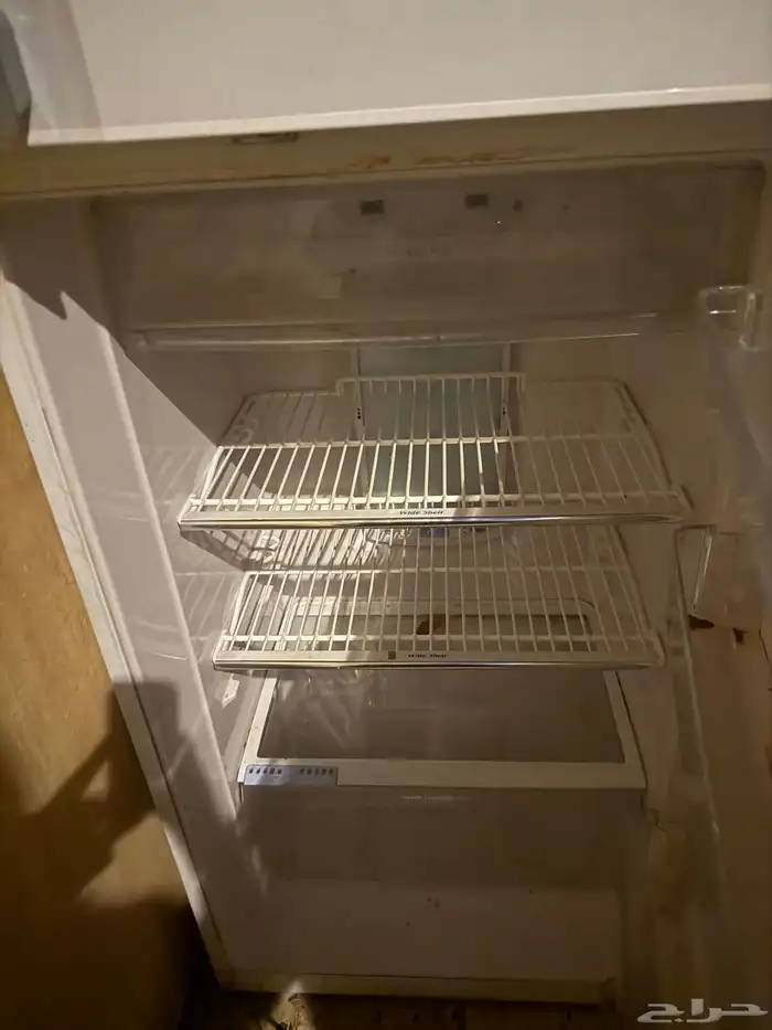 ثلاجه مع فريزر ماركة هيتاشي 1