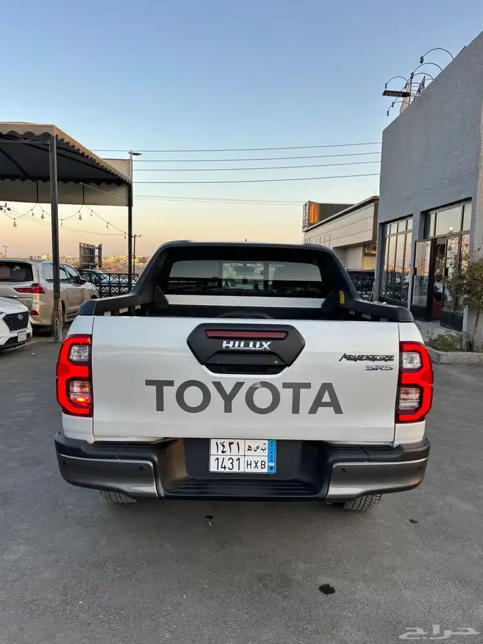 تويوتا هايلوكس 2023 9