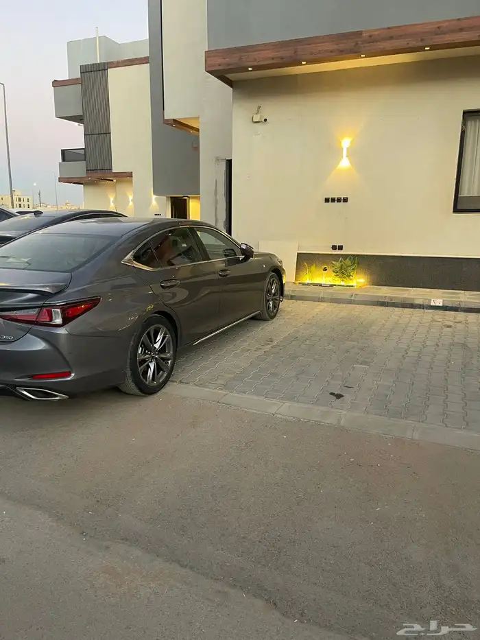لكزس FSport ES350 عبد الطيف جميل اول مالك 4