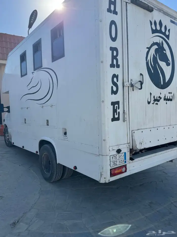 عربة خيل 4 روس فان 1