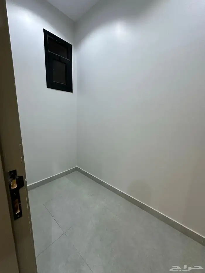 للبيع روفات علوية باسعار من 650 الف خميس مشيط 6