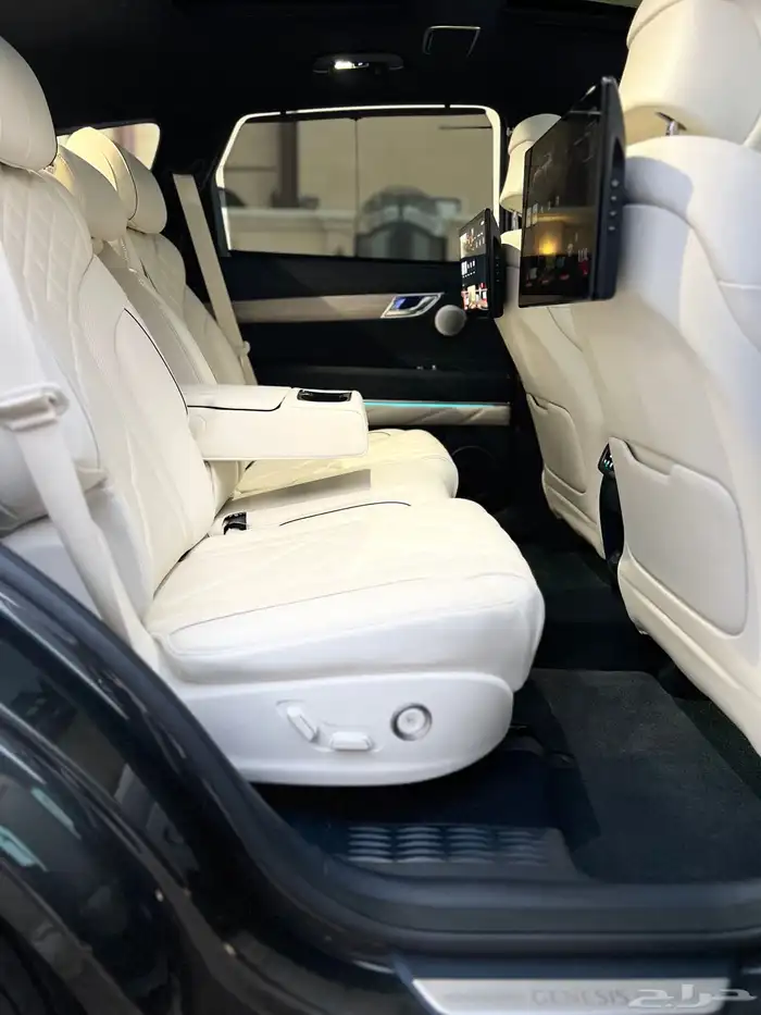 جينيسيس GV80 رويال فل كامل 2025 مالك اول سعودي وكالة 50