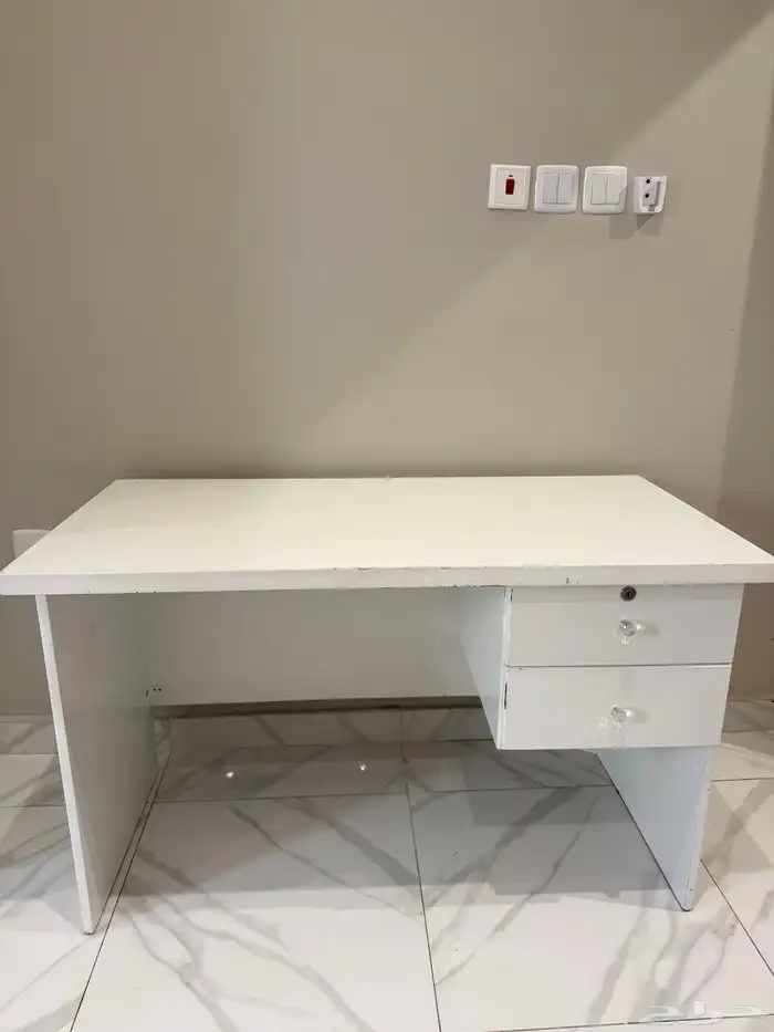 مكتب ابيض للبيع 2