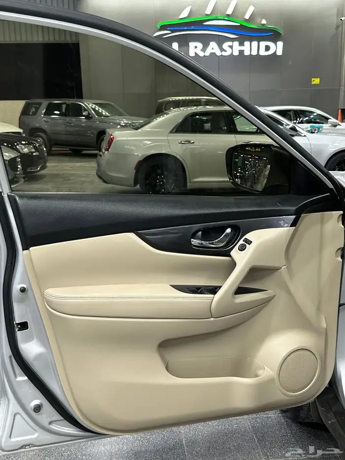 اكس تريل 2020 نص فل دبل 7 مقاعد معرض(عبيد الرشيدي) 27