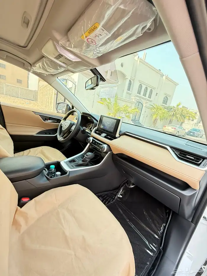 تويوتا راف فور بحالة الوكالة 2025 32