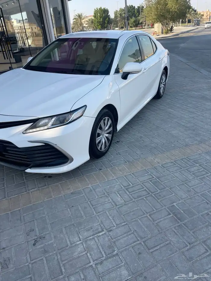 للبيع كامري موديل 2022 ممشي 145 سعودية 8نمر 1