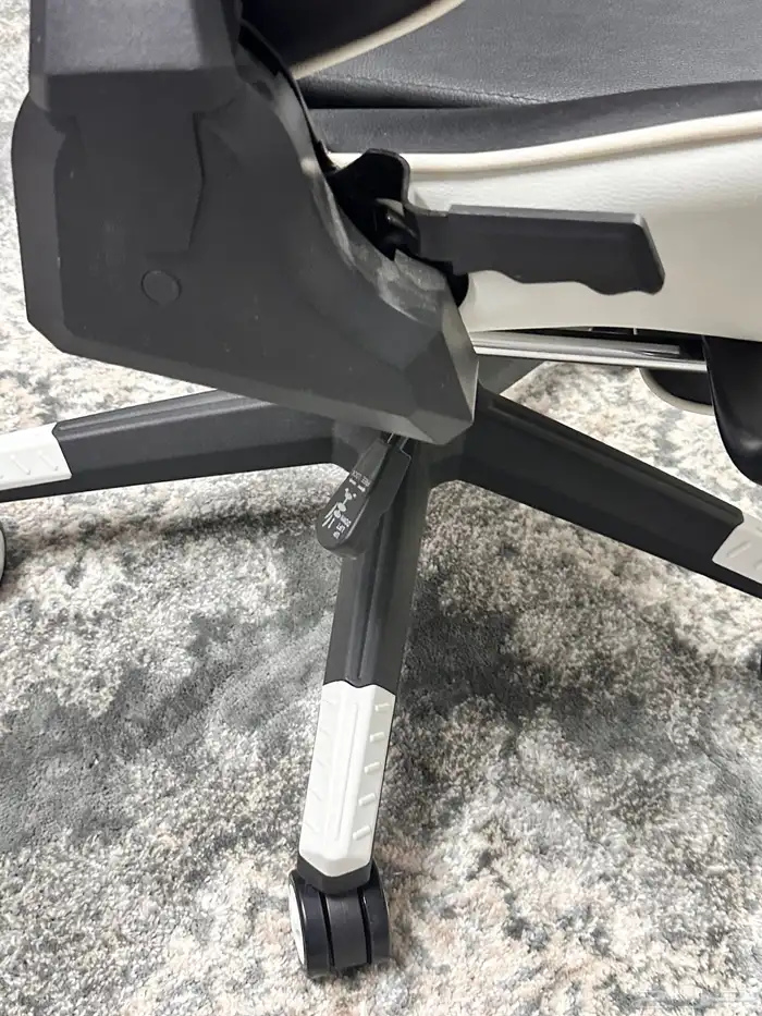 كرسي قيمنق 6