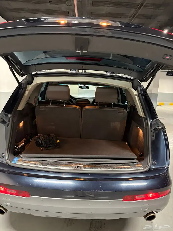 جيب اودي Q7 مخزن 10