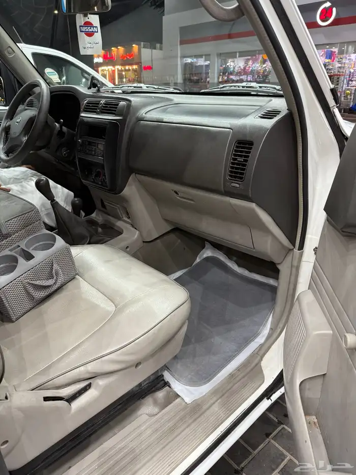 جيب نيسان باترول 2004 استخدام حكومي 8