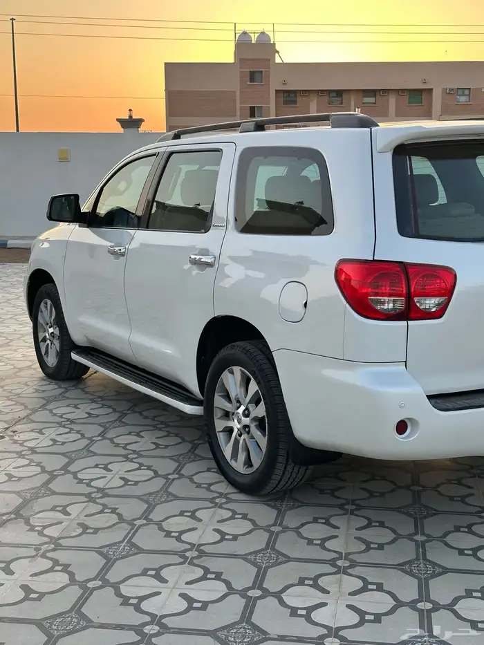 سكويا 2011 لميتد فل كامل دبل بحاله الوكاله 9