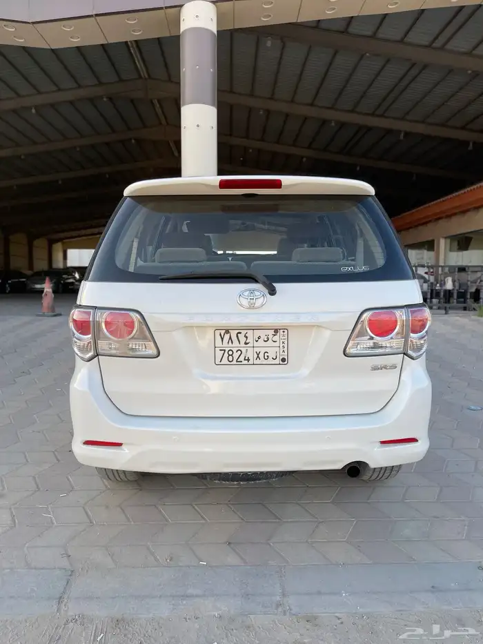 للبيع فورتشنر 2015 دبل 4 سلندار 7