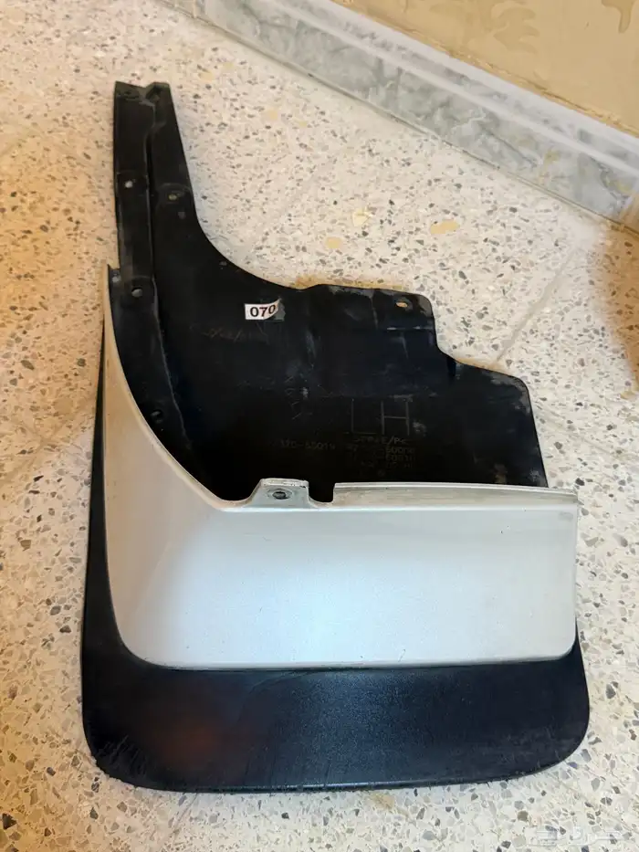 داعمة ونسافات لاندكروزر 5