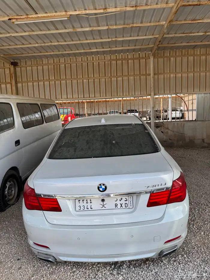 للبيع بي ام 2012 740Li تو تيربو تشليح ولا استخدام 1