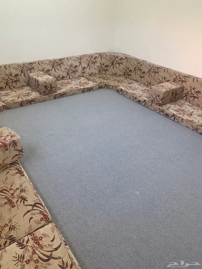 مساند قديمه ونقشه جميله ونادره 1