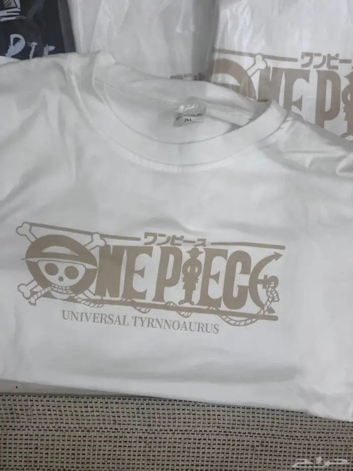 تي شيرتات ون بيس وماين كرافت صغار وشوز Hoka 9