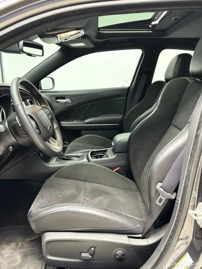 دودج تشارجر RT بريميوم 2023 ( وكاله ) 4