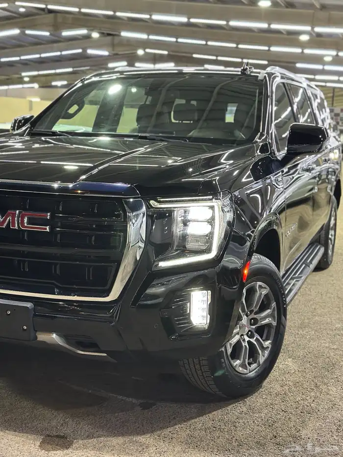 جي ام سي يوكن 2023 XL دبل وكالة بدي ومحركات شرط 7