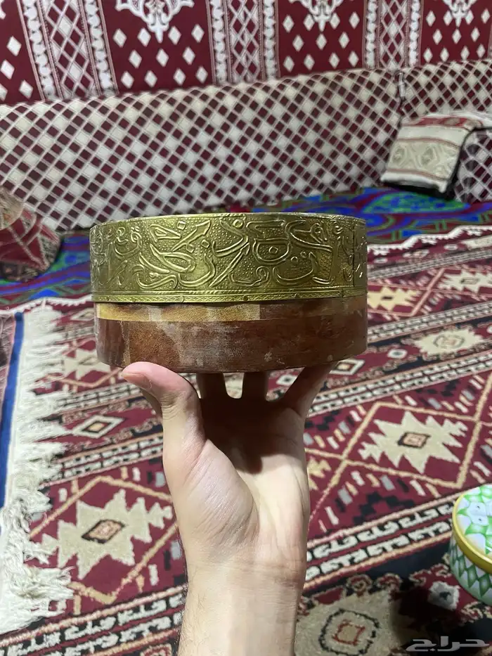 ترمز وساعه قديمه وفناجيل وقطعه تراثيه قديمه 5