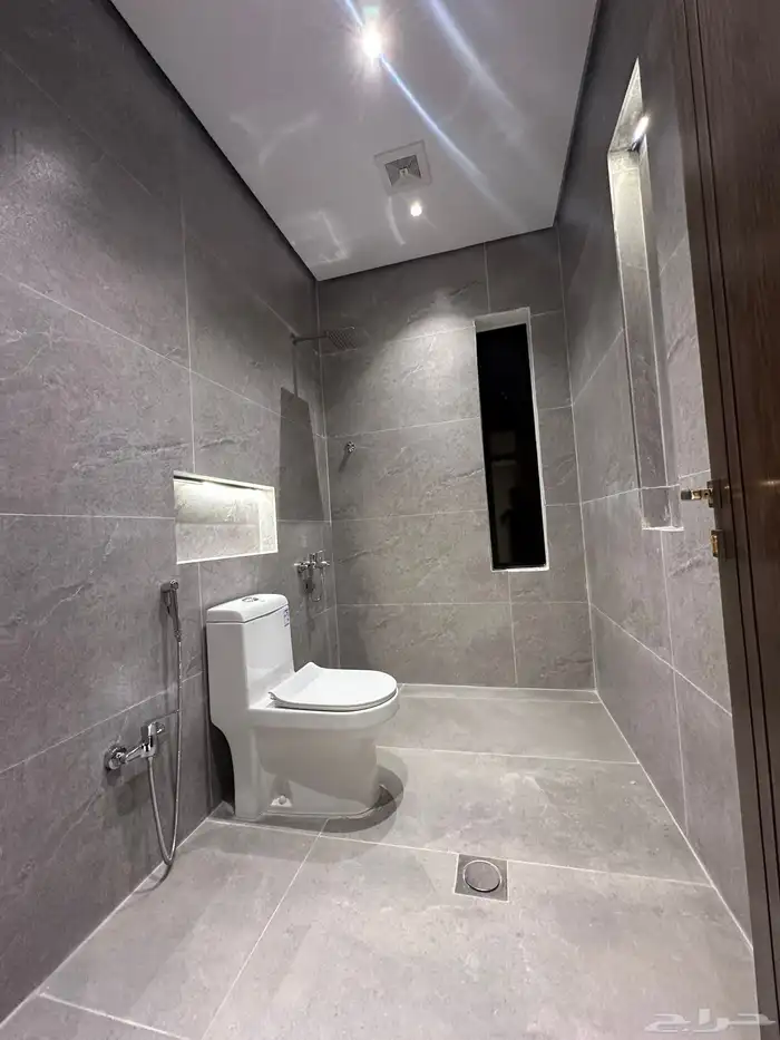 للبيع شقه دور ثاني مع سطح كمل فوق اشقه 8