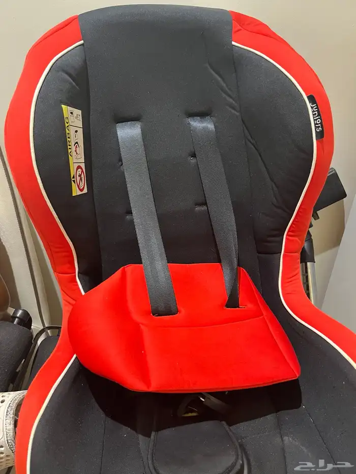 دولاب الجزم و كرسي السيارة للأطفال 2