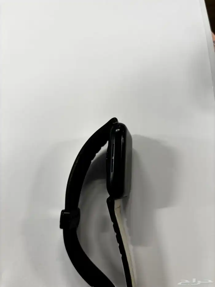 ساعة ابل SE 1