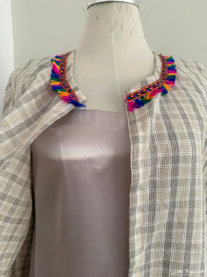 تصميم ازياء تراثية بطابع سعودي (محتشمه) 12