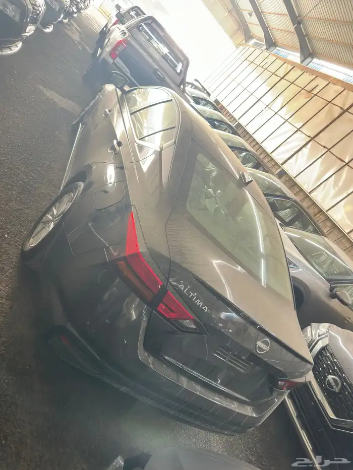 نيسان التيما S استندر 2024 اسود رصاصي ازرق عرض خاص 8