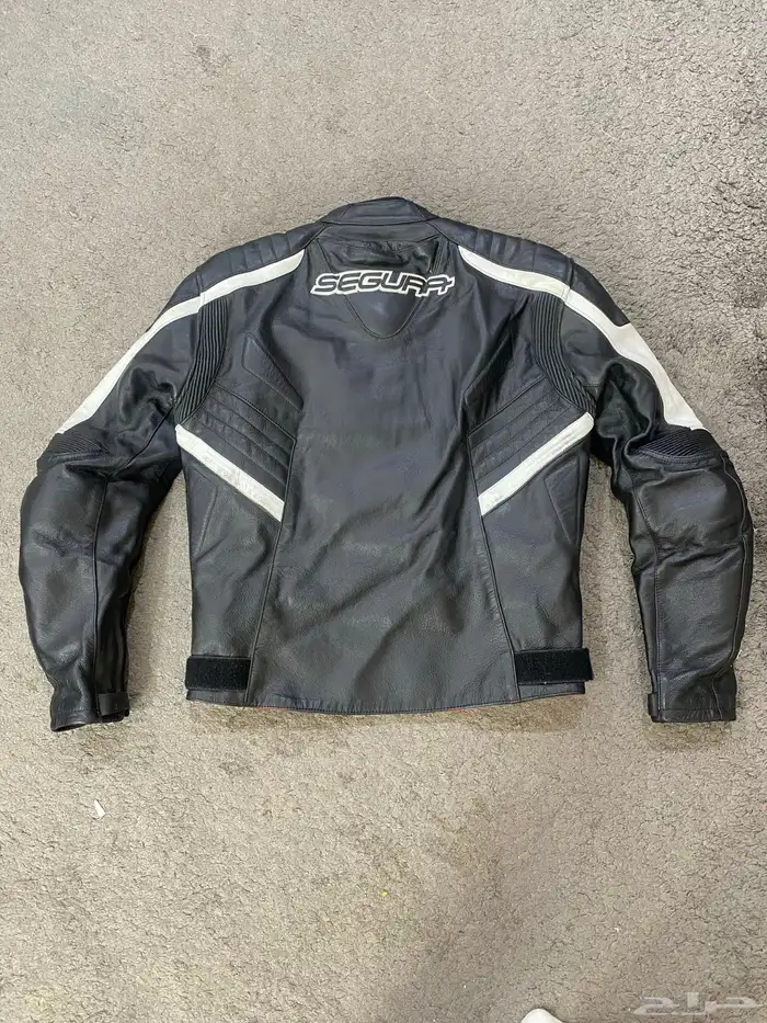 ملابس الحماية والسلامه للدراجة النارية 1