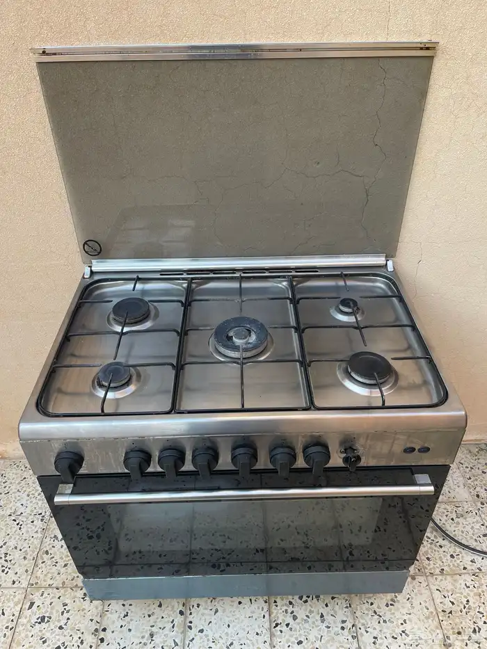 فرن 5 عيون نضيف ايطالي 1