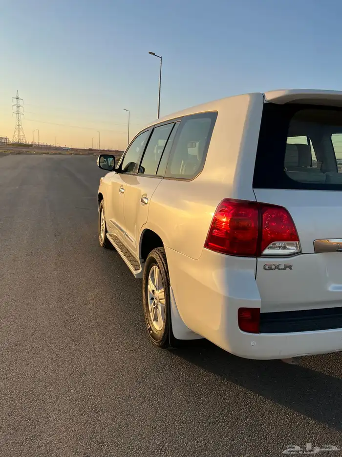 للبيع جي اكس آر مديل 2014 سعودي فل كامل 12