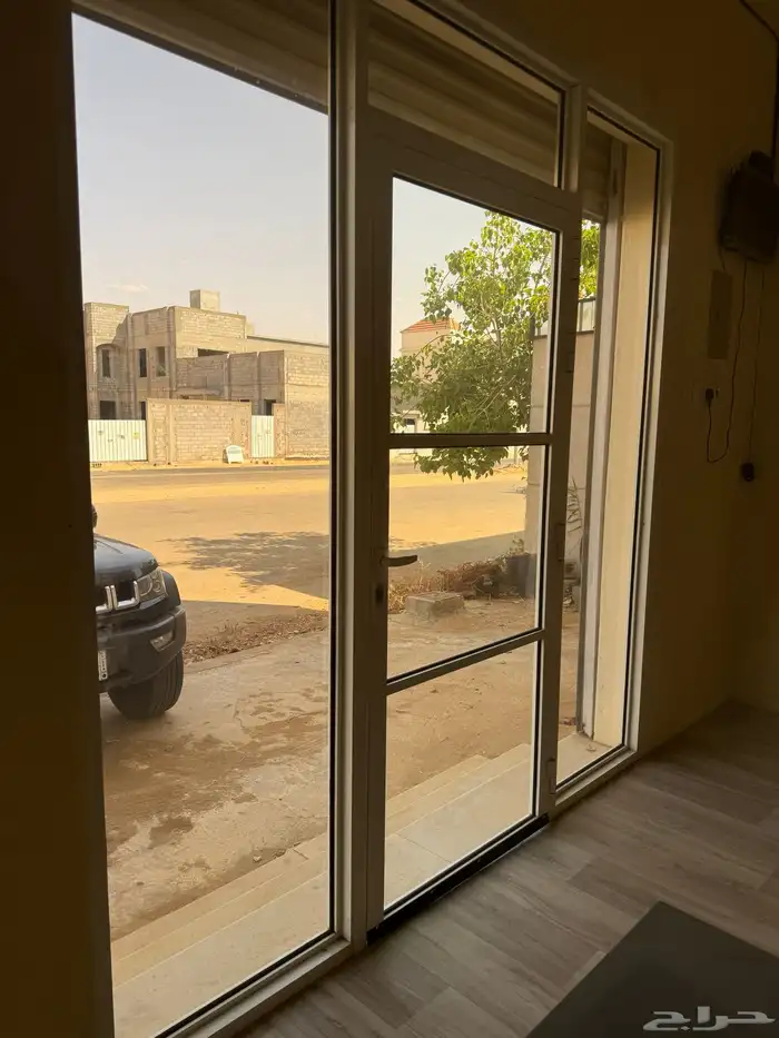 باب زجاج مع إطار المنيوم 1