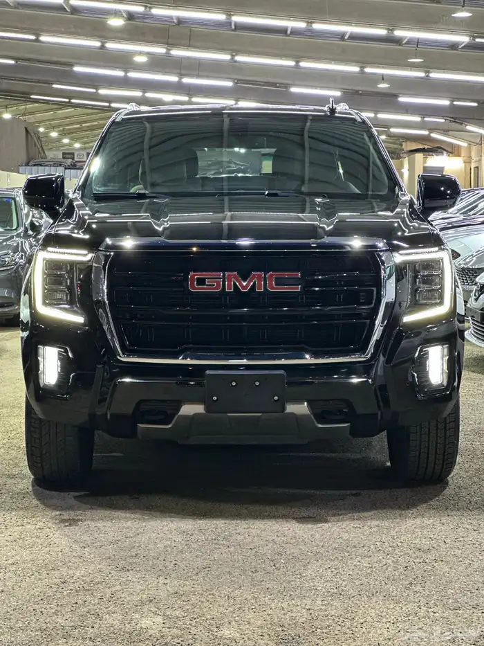 جي ام سي يوكن 2023 XL دبل وكالة بدي ومحركات شرط 4