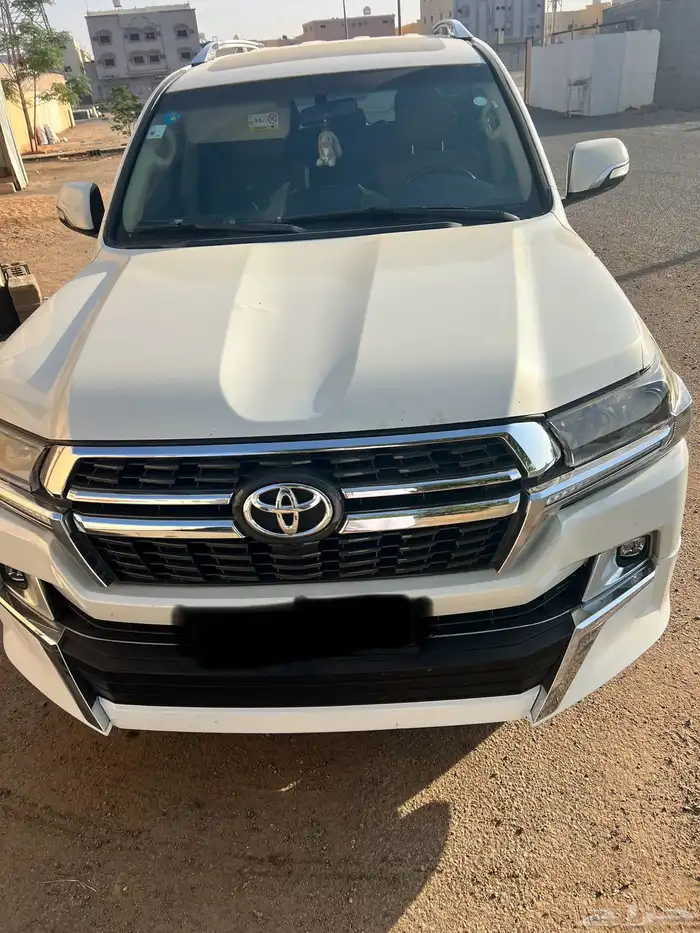 يوجد جيب لاند كروزر 2016ارغب في البدل بغنم نعيم مراح كامل 2