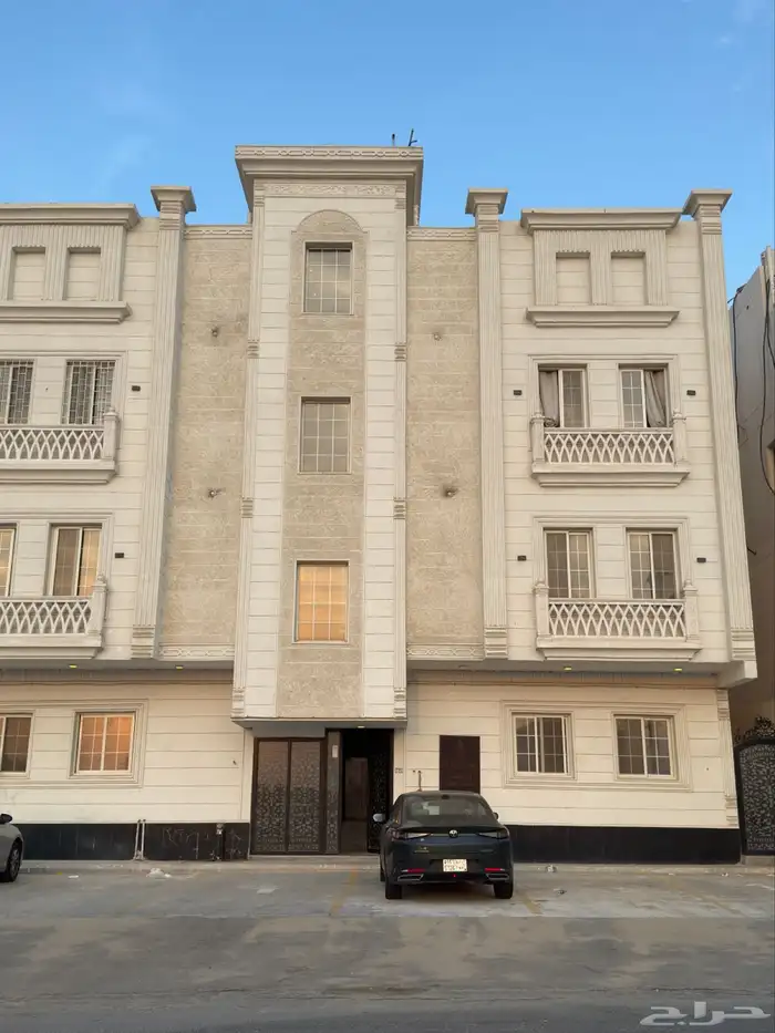 للبيع فرصة لتملك شقة واسعه دور كامل خاص 0