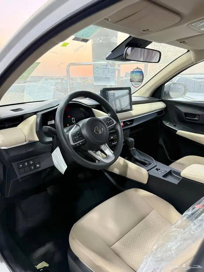 تويوتا يارس نص فل عرض خاص لراتب 3000 اول ثلاث اقساط مجانيه 1