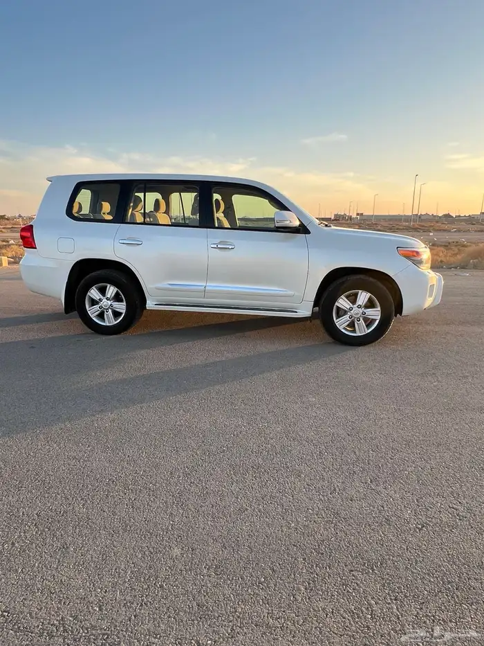 للبيع جي اكس آر مديل 2014 سعودي فل كامل 8