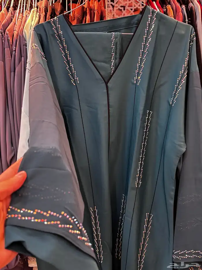 عبايات للبيع جمله. 3