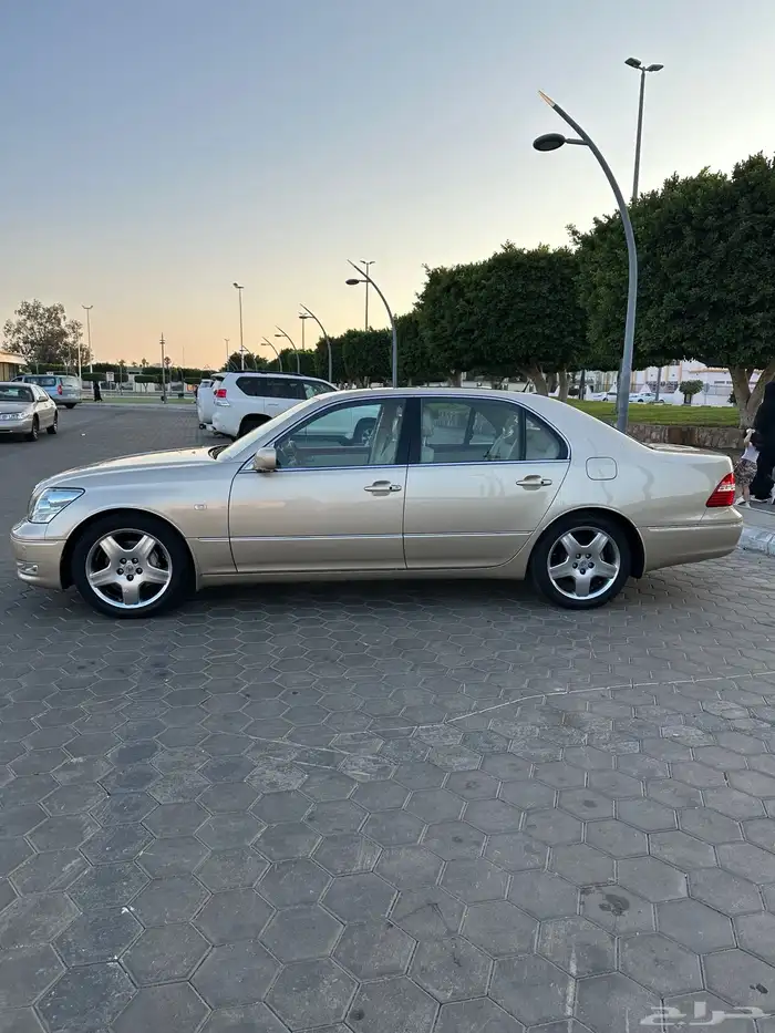 لكزس 430 سعودي 2005 مخزنه 3