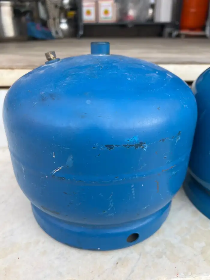 ثنتين دبات غاز دوافير 2