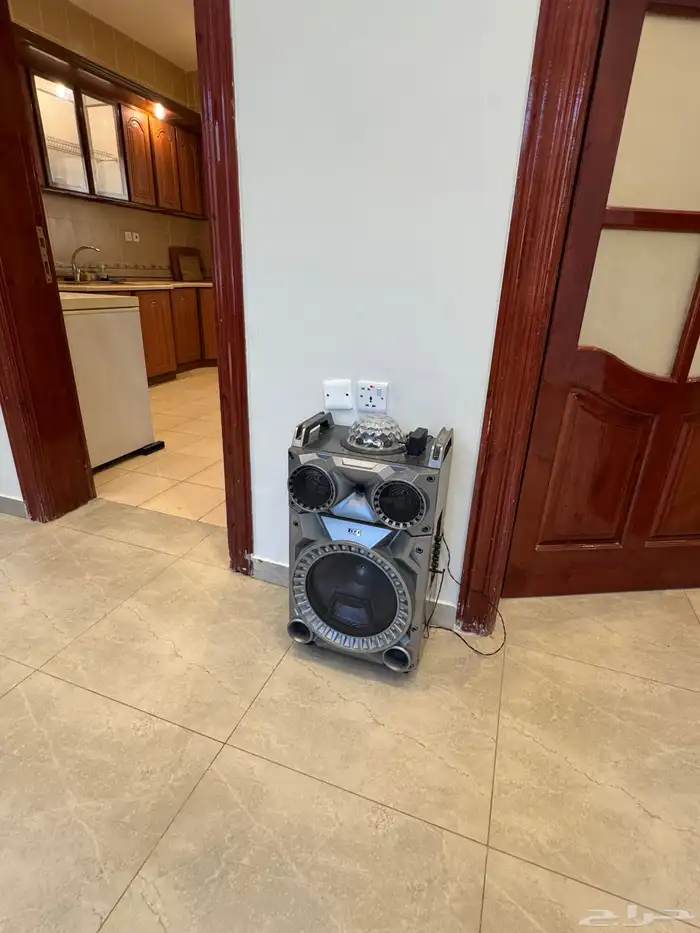 استراحة لاقينا هوم اشجار وزرع ومسبح كبير 7