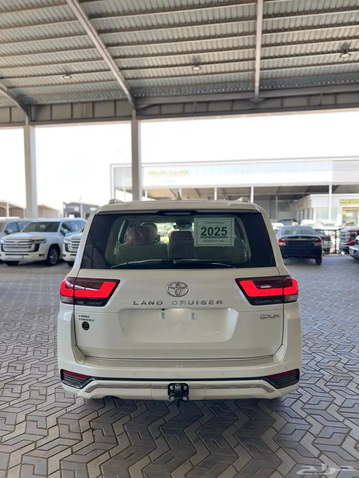 تويوتا لاندكروزر 2025 L4 سعودي اصفار صادر لوحات 3
