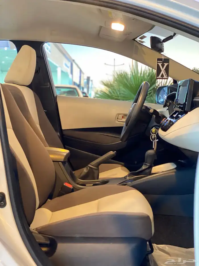 تويوتا كورولا 2.0 XLi 25