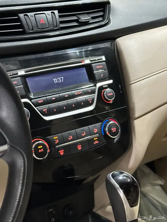 اكس تريل 2020 نص فل دبل 7 مقاعد معرض(عبيد الرشيدي) 20