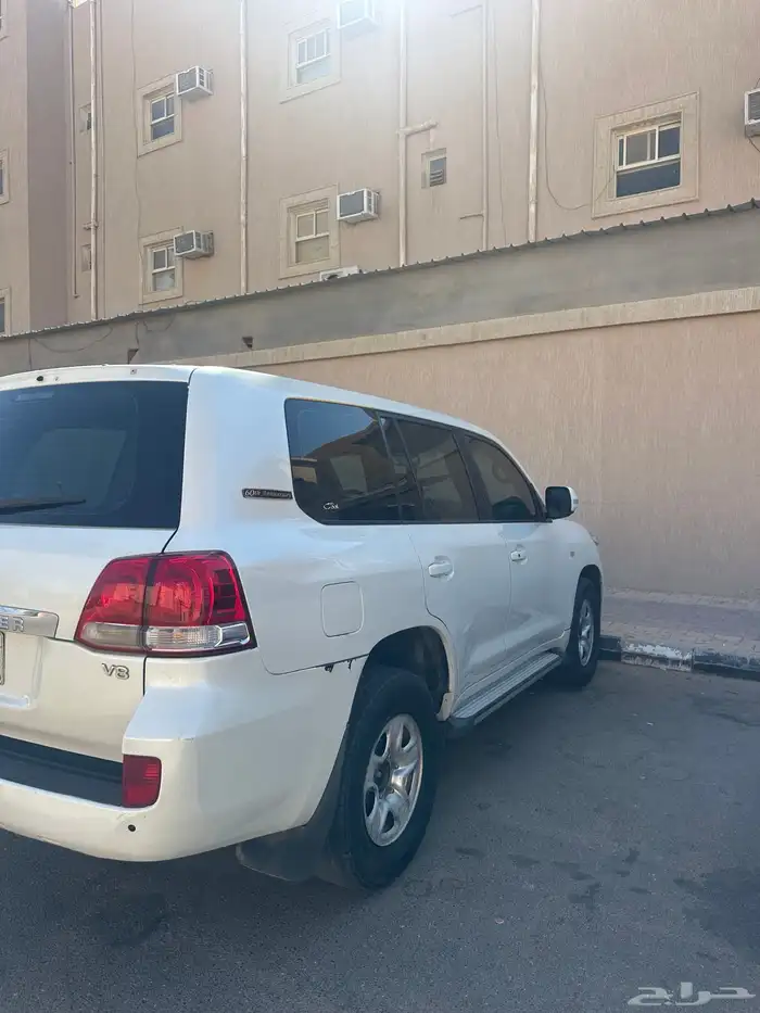 جيب لاندكروزر 5