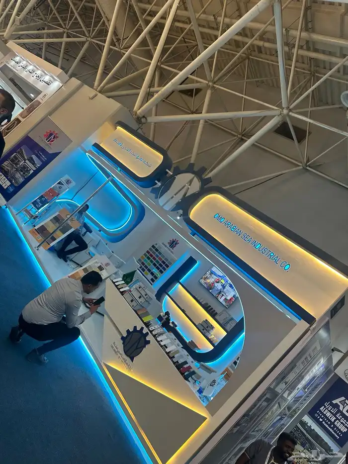 بوثات تصميم وتنفيذ جميع انواع الديكورات 0