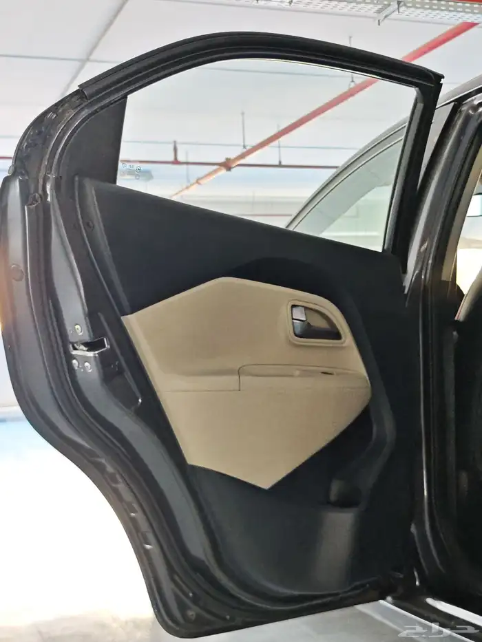 ريو هاتشباك نص فل مخزن 39