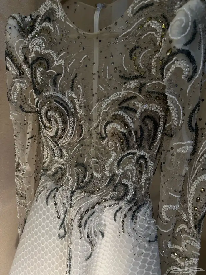 فستان سهرة من بيرلا 0