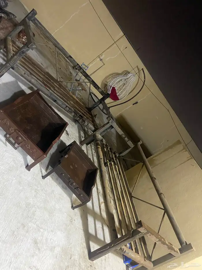 اثنين مناقل ضوء وثنتين جلسات شعبيه 0