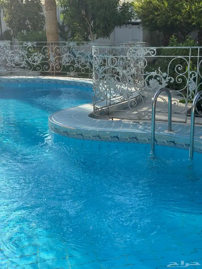 استراحة لاقينا هوم اشجار وزرع ومسبح كبير 3